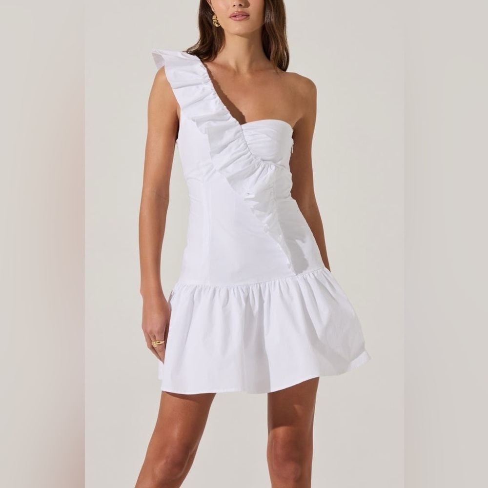 Astr White One-Shoulder Ruffle Dress - Picture 2 of 4